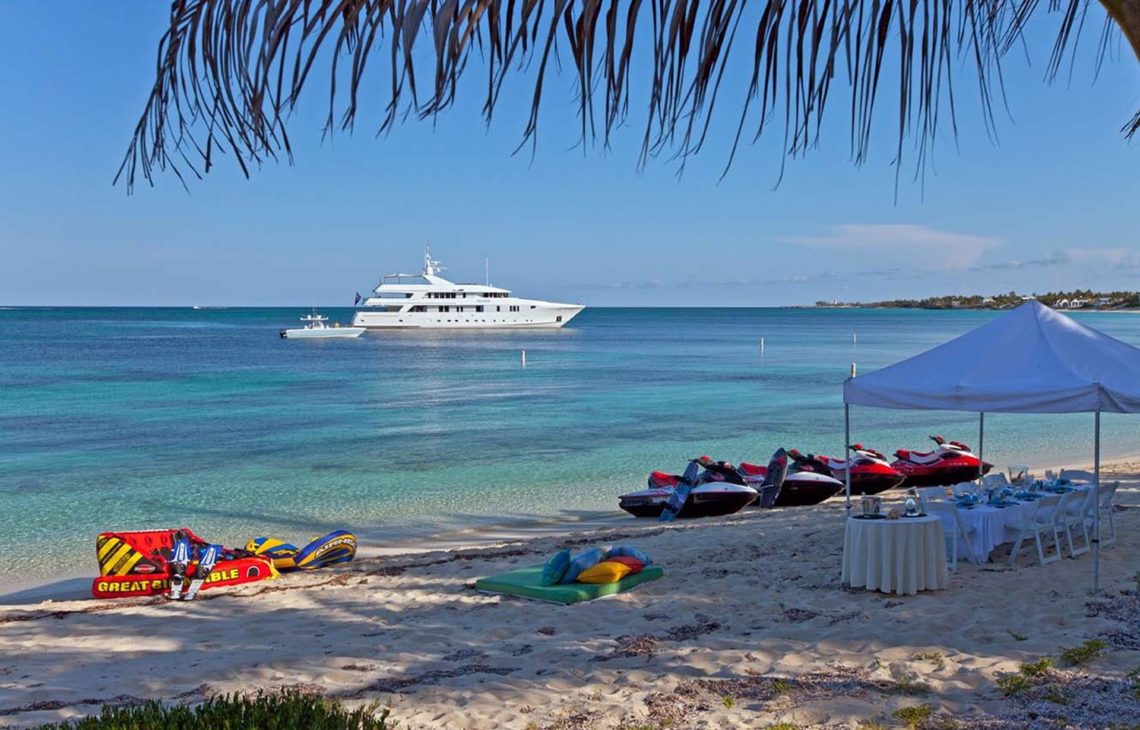 yacht charter companies in bahamas