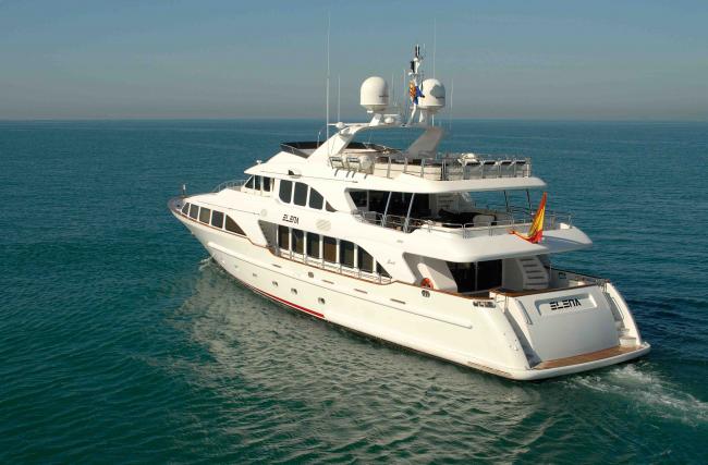 Elena-Nueve-yacht-for-charter-benetti-122-ibiza-mallorca