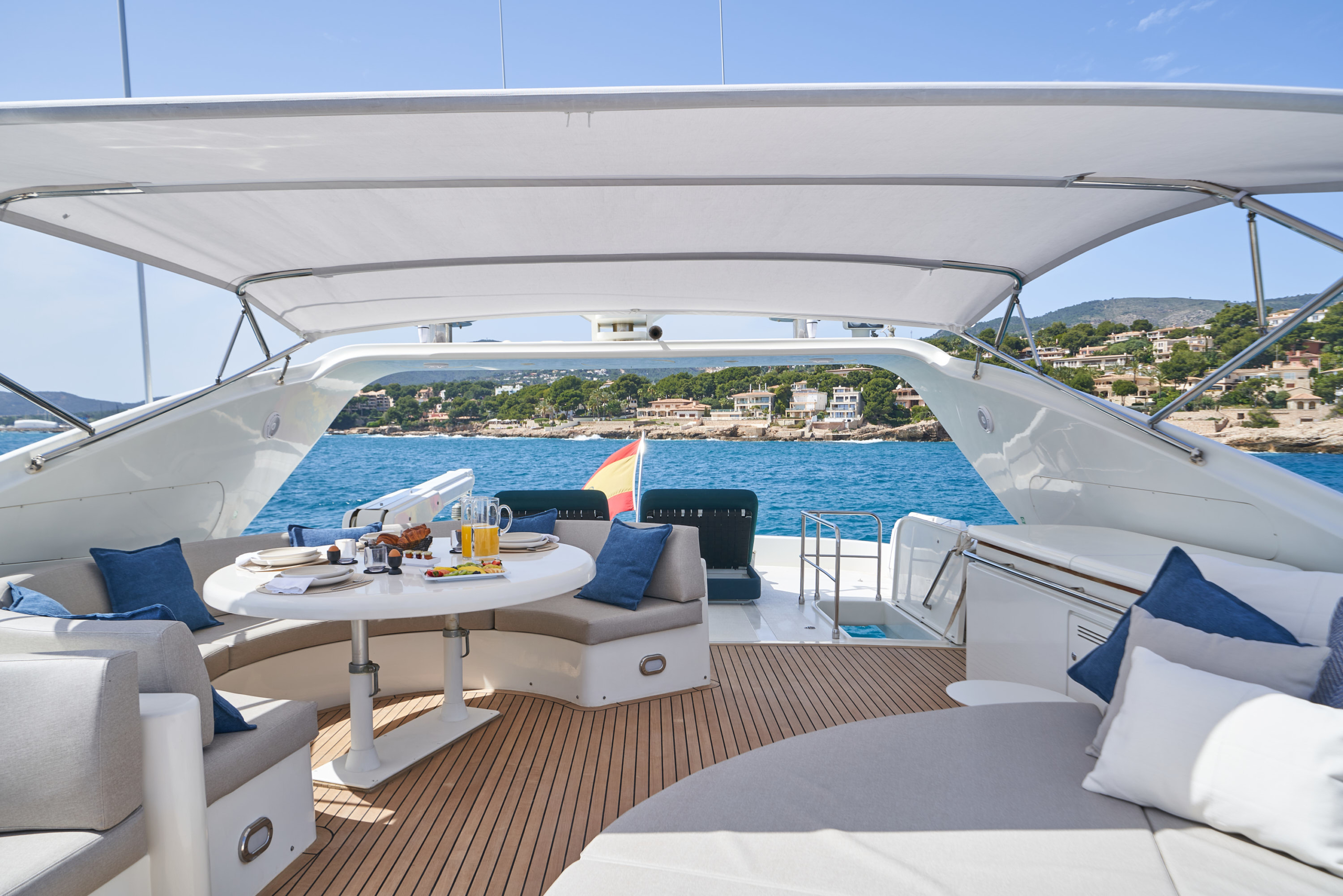 Julie-II-Yacht-For-Sun-Deck
