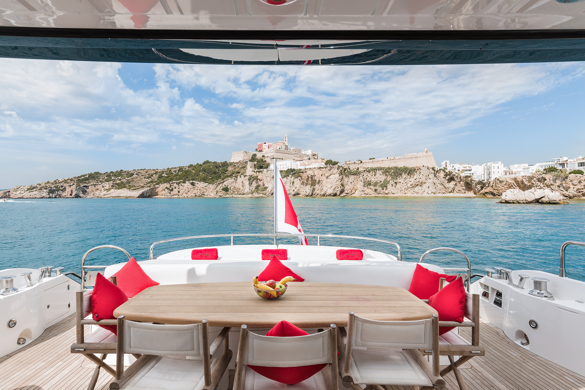 Palumba-Sunseeker-For-Charter-In-Ibiza-Exterior-Dining