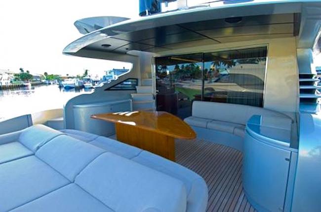 Sandoz-pershing-90-yacht-charter-Ibiza