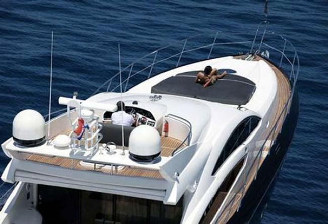 Yacht charter Ibiza JAX fly