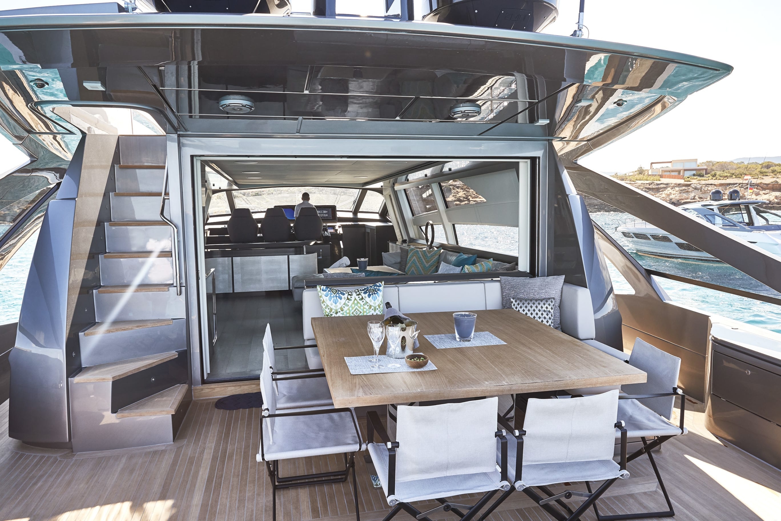 BALOO III-Pershing-Yacht For Charter-Ibiza-Exterior Dining