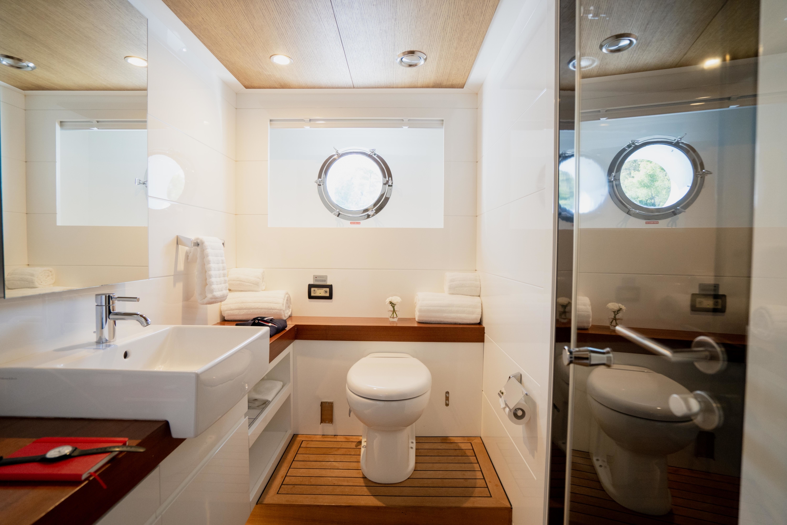 PREFERENCE 19-Tansu Yachts-Yacht For Charter-Guest Cabin Bathroom