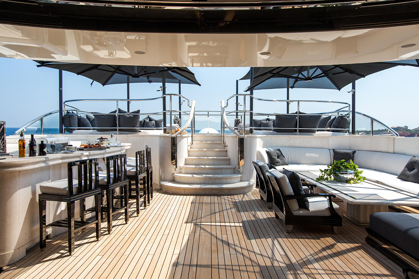 Silver-Angel-Benetti-Yacht-For-Charter-Bar-and-Jacuzzi