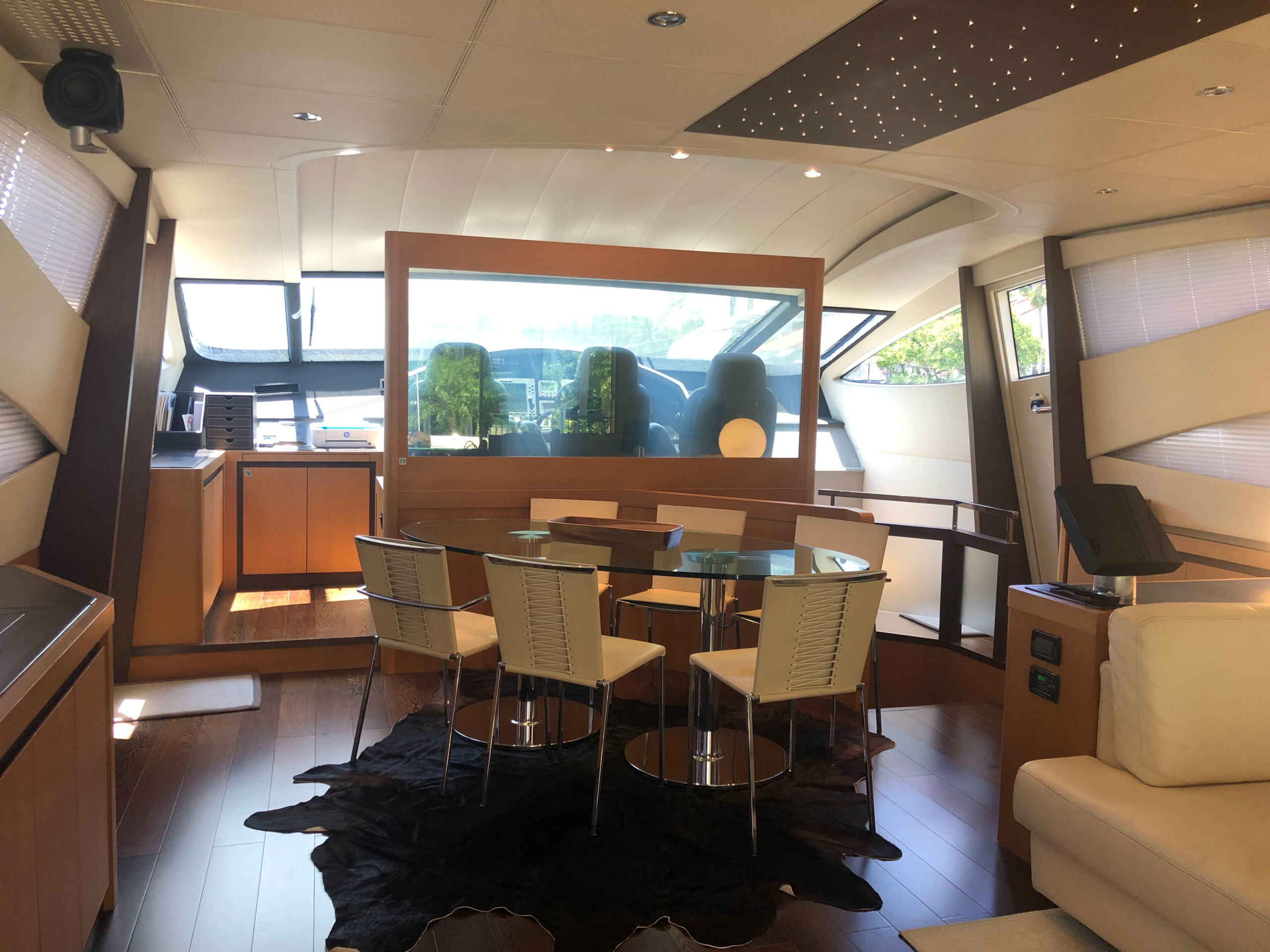 90-Pershing-YCM-90-Yacht-For-Charter-Miami-Dining-Area