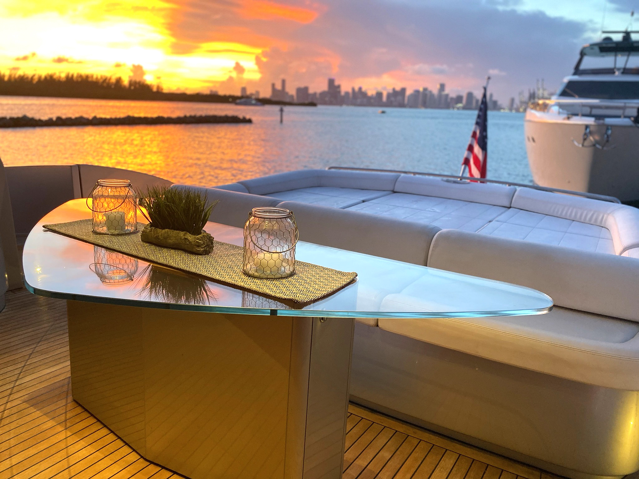90-Pershing-YCM-90-Yacht-For-Charter-Miami-Sun-Deck