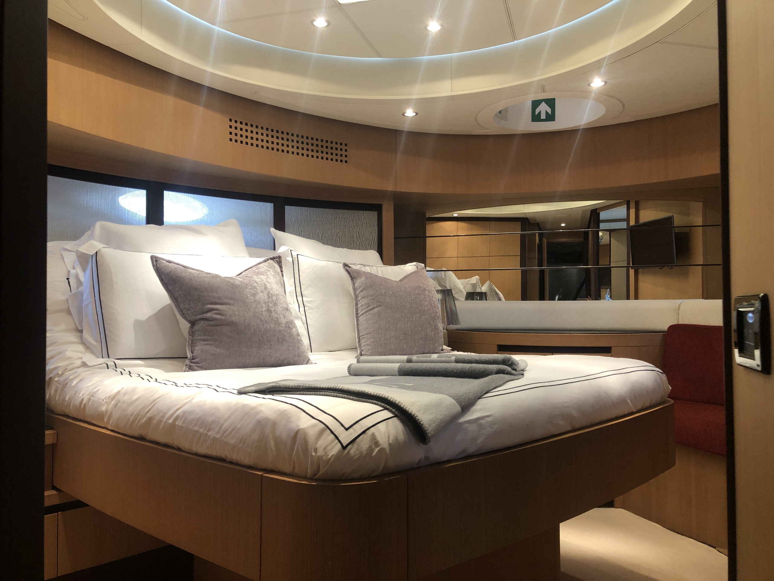90-Pershing-YCM-90-Yacht-For-Charter-Miami-VIP-Cabin