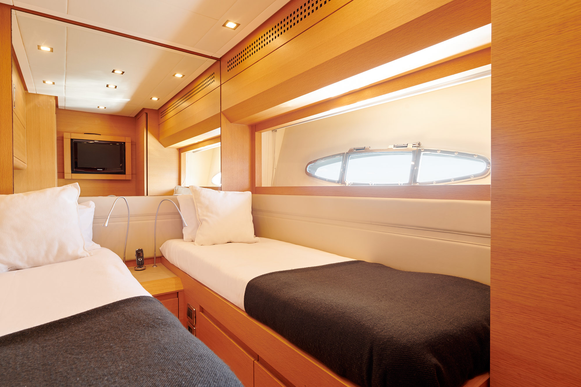 Halley-Pershing-Yacht-For-Charter-Twin-Cabin