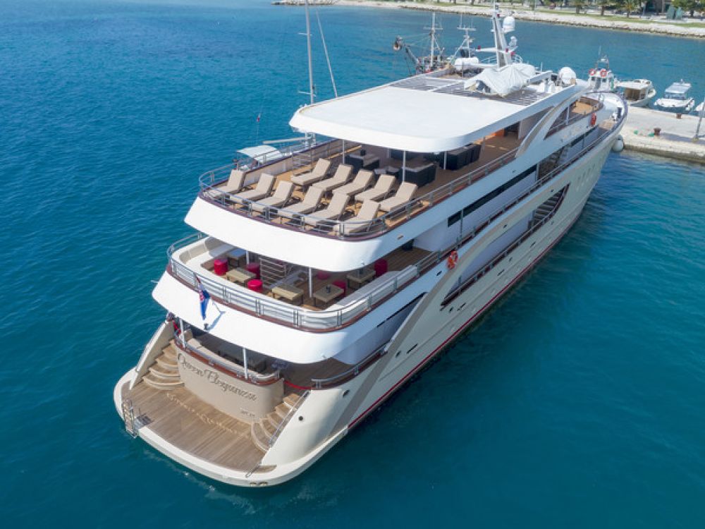 Queen-Eleganza-Radez-Shipyard-Yacht-For-Charter-Croatia-Back
