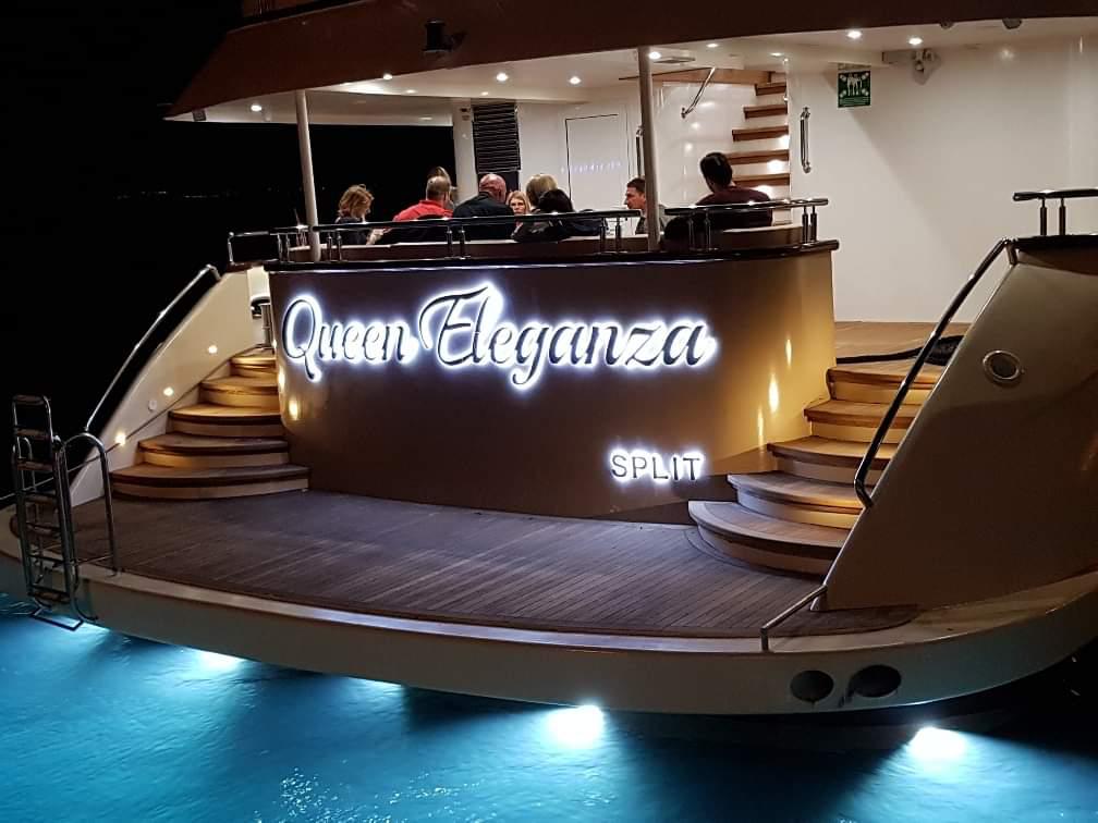 Queen-Eleganza-Radez-Shipyard-Yacht-For-Charter-Croatia-Swimming-Platform