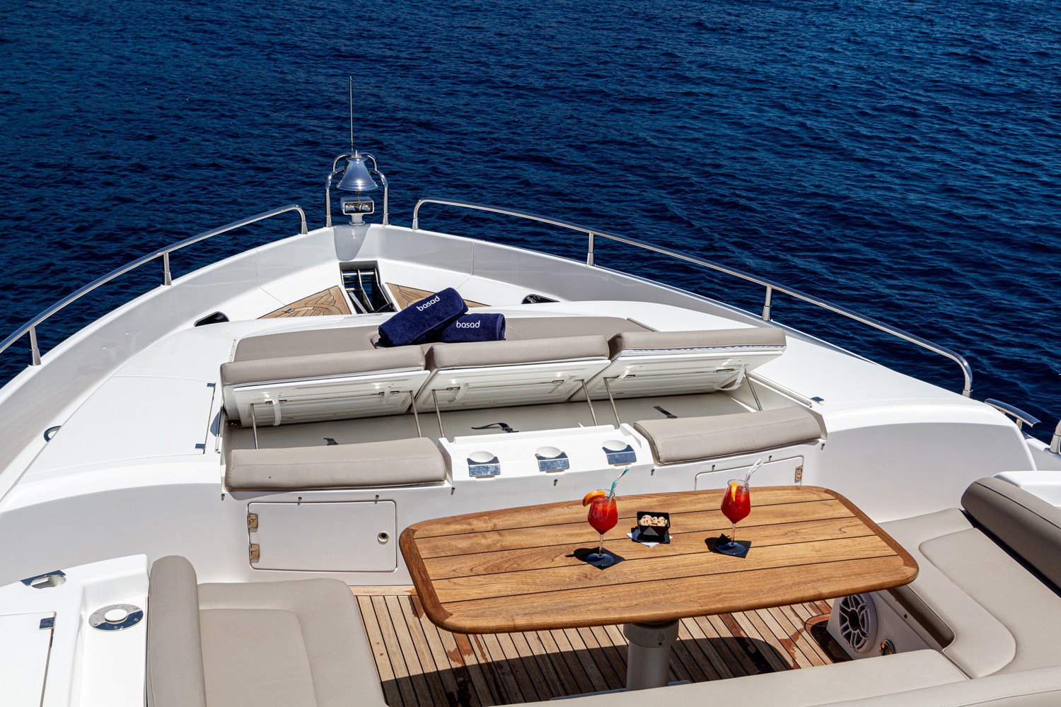 Basad-Sunseeker-Yacht-For-Charter-In-Ibiza-Bow-Seating