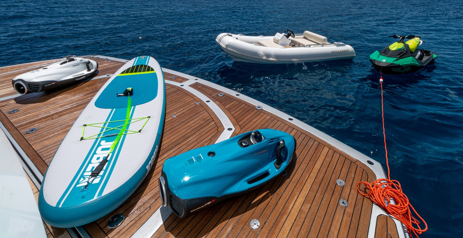 Basad-Sunseeker-Yacht-For-Charter-In-Ibiza-Swimming-Platform
