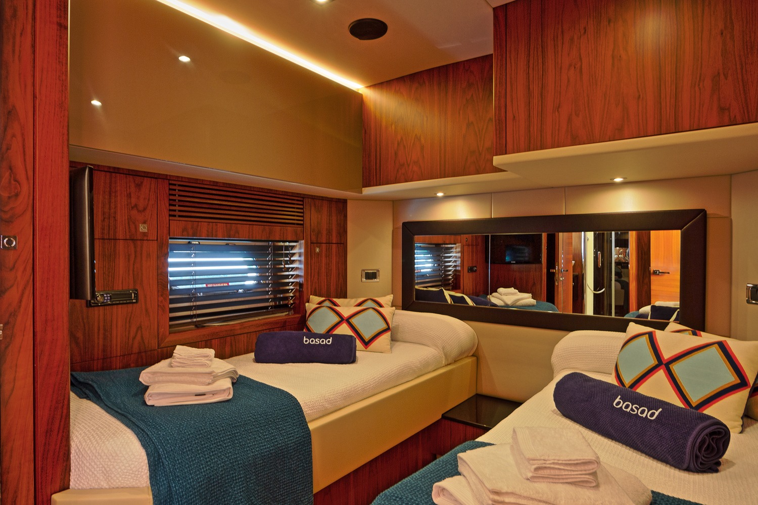 Basad-Sunseeker-Yacht-For-Charter-In-Ibiza-Twin-Cabin