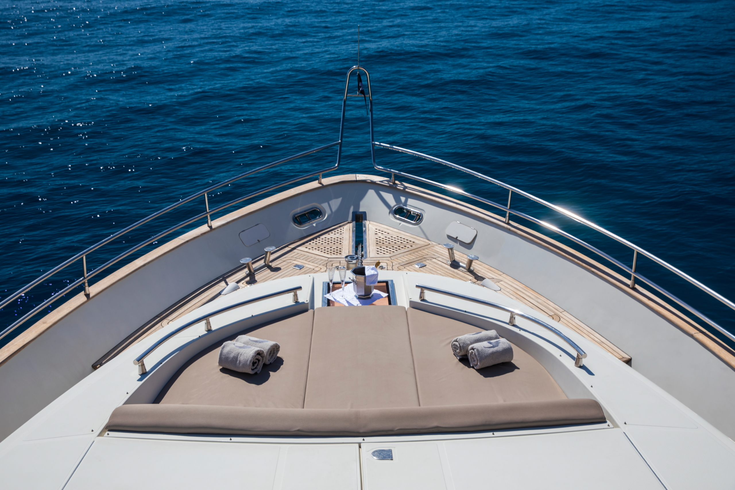 Seraph-Mochi-Craft-Yacht-For-Charter-Aft