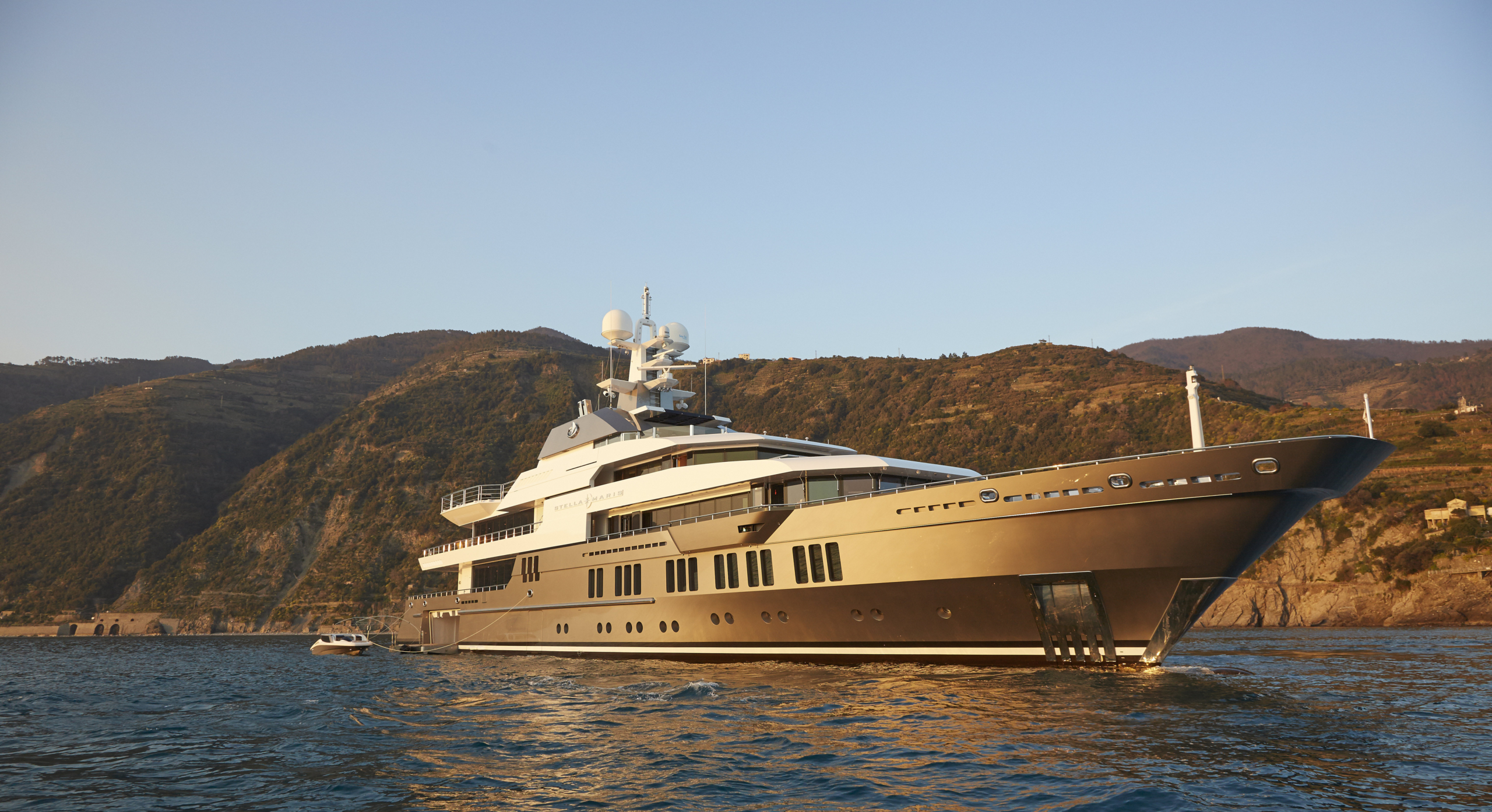 Stella-Maris-Viareggio-Super-Yachts-Yacht-For-Charter-At-Anchor