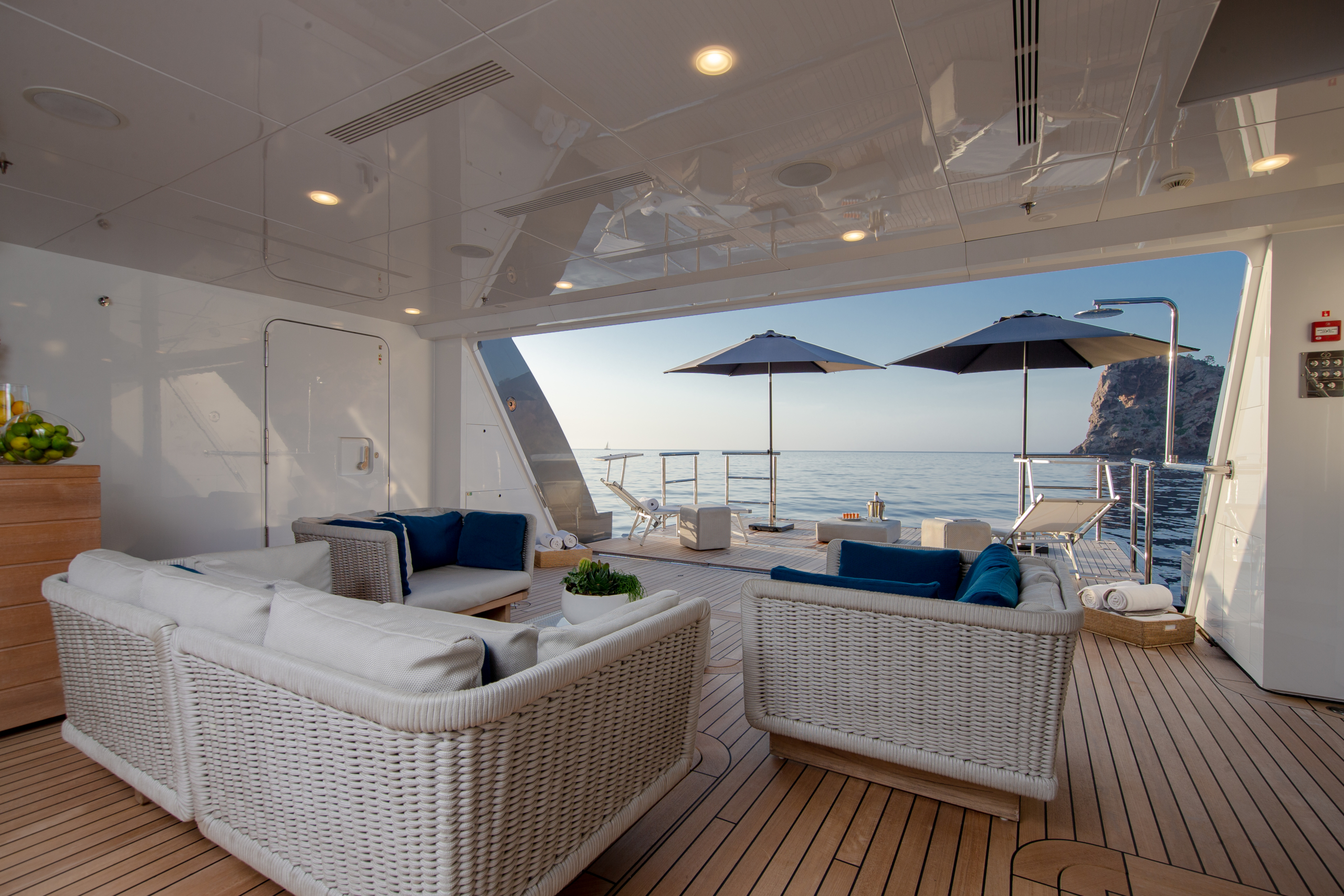 Stella-Maris-Yacht-For-Charter-Beach-Club