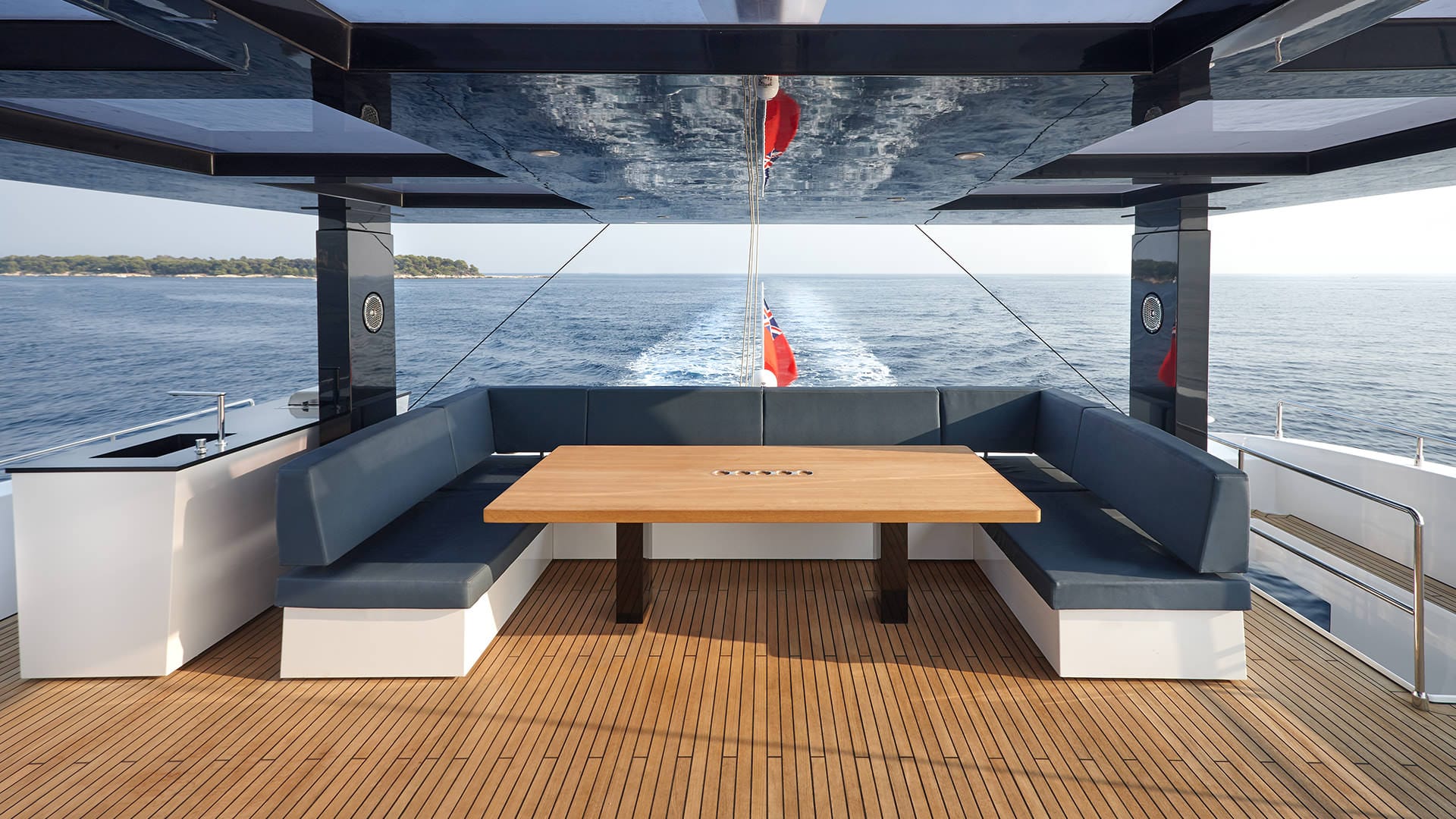 Midori-Sunreef-Yacht-For-Sale-Sun-Deck