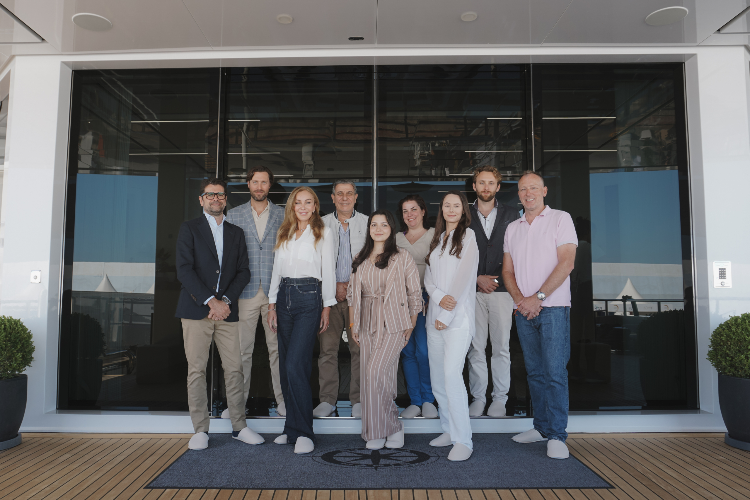 world-yacht-group-team