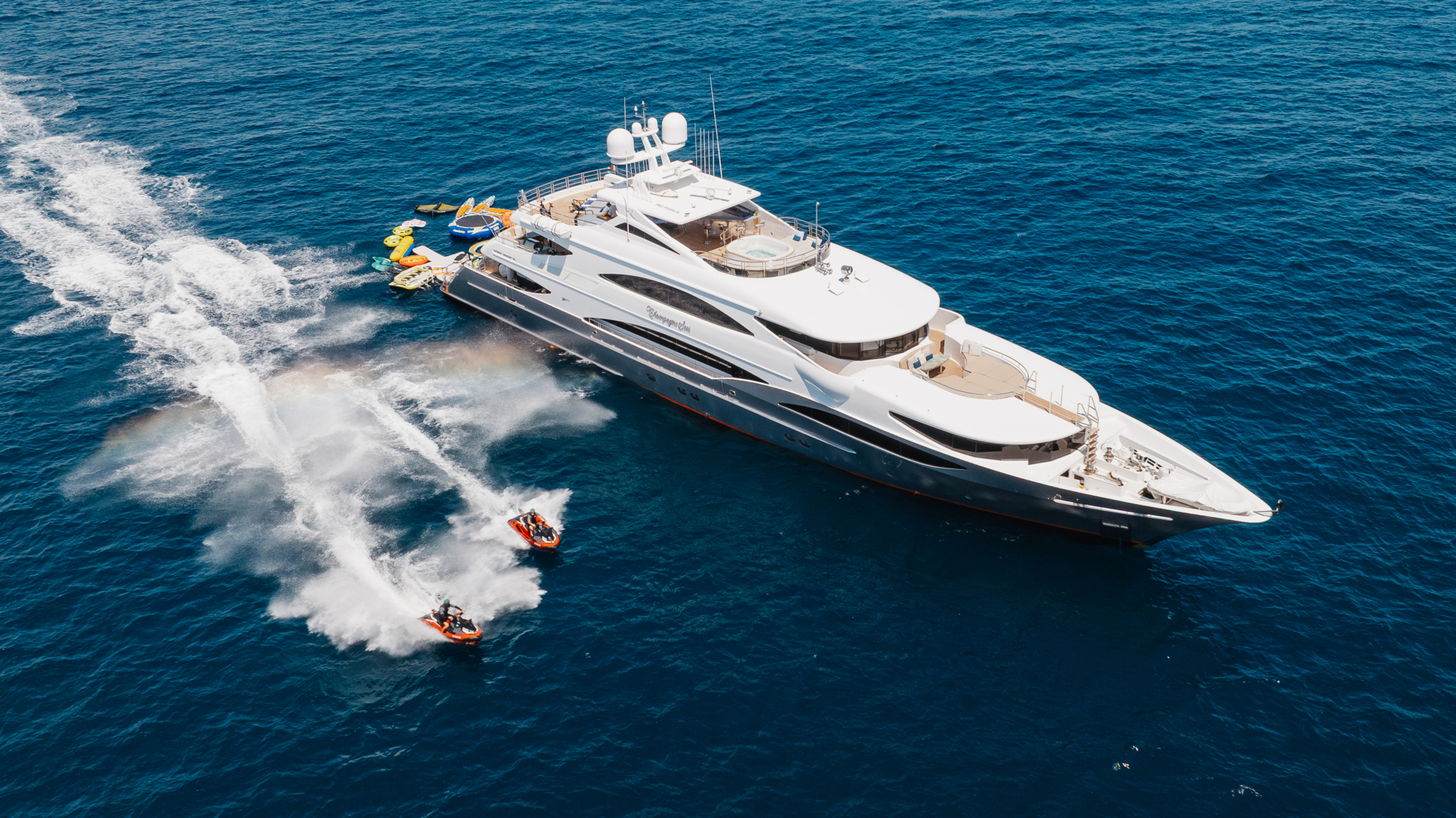 Champagne-Seas-Trinity-Yachts-Yacht-Charter