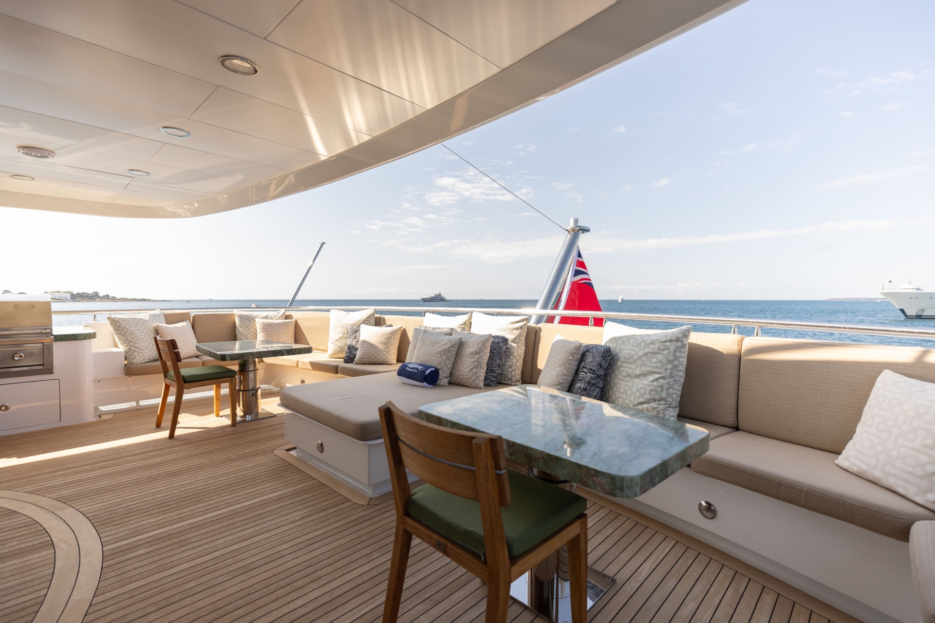 Champagne-Seas-Trinity-Yachts-Yacht-Charter