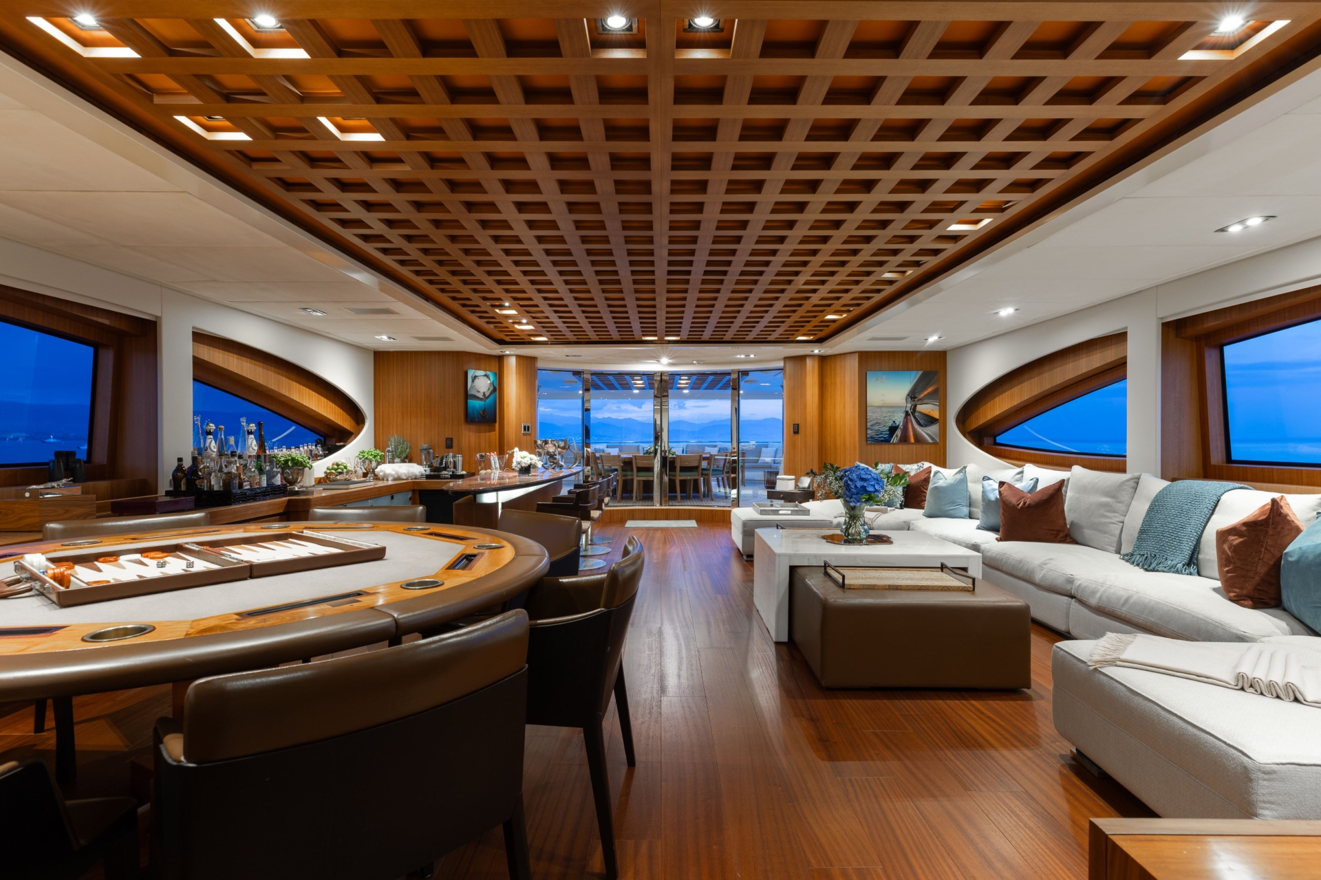 Champagne-Seas-Trinity-Yachts-Yacht-Charter