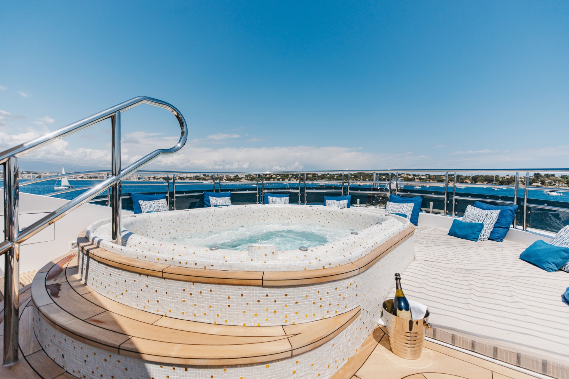Champagne-Seas-Trinity-Yachts-Yacht-Charter