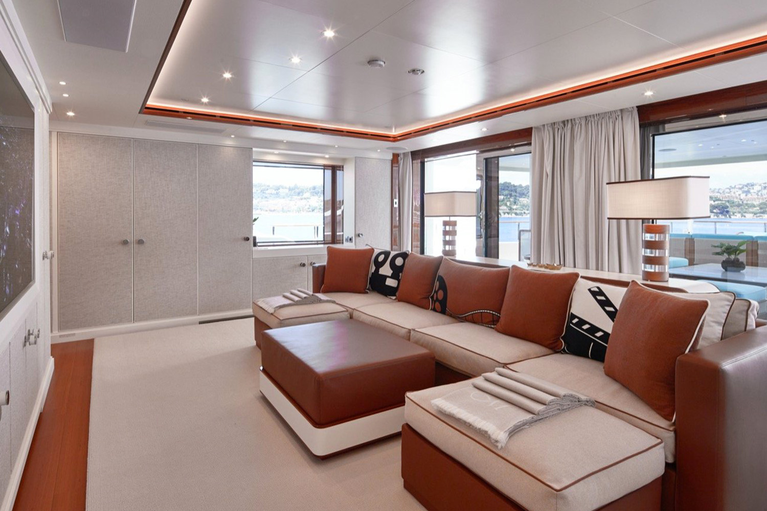 Mimtee-CRN-Ancona-Yacht-Charter