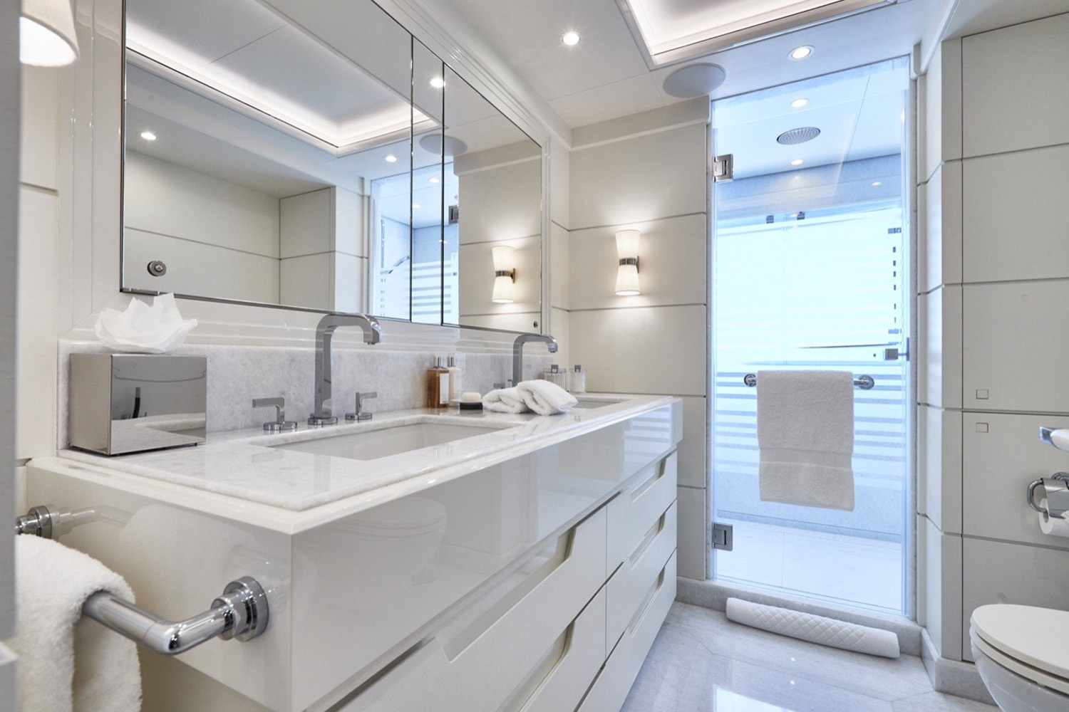 Mimtee-CRN-Ancona-Yacht-Charter
