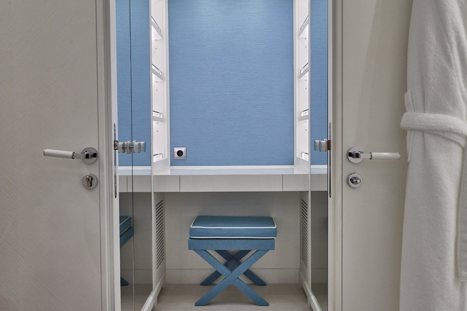 Mimtee-CRN-Ancona-Yacht-Charter