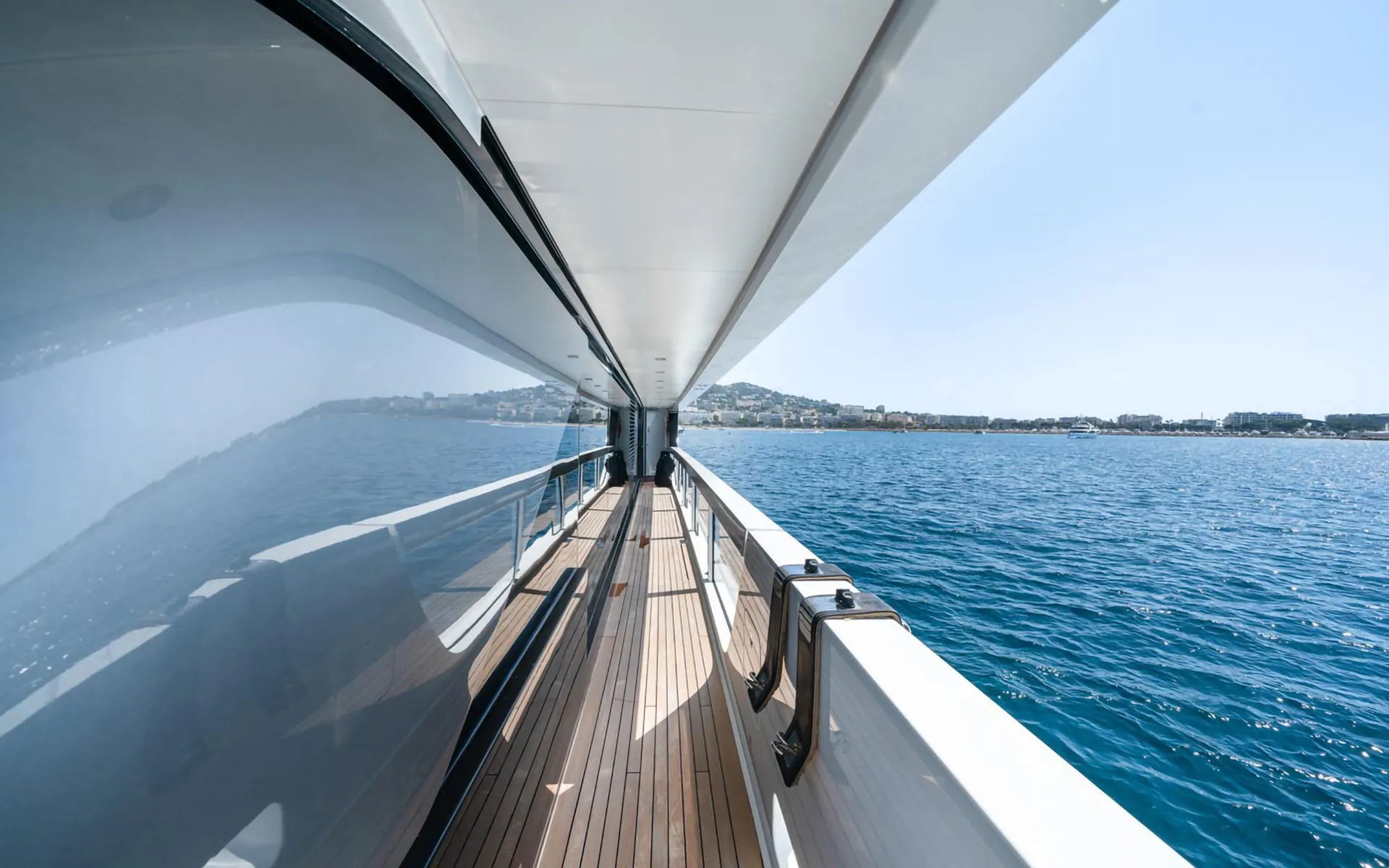 Alulim-52m-Sanlorenzo-Yacht-Charter