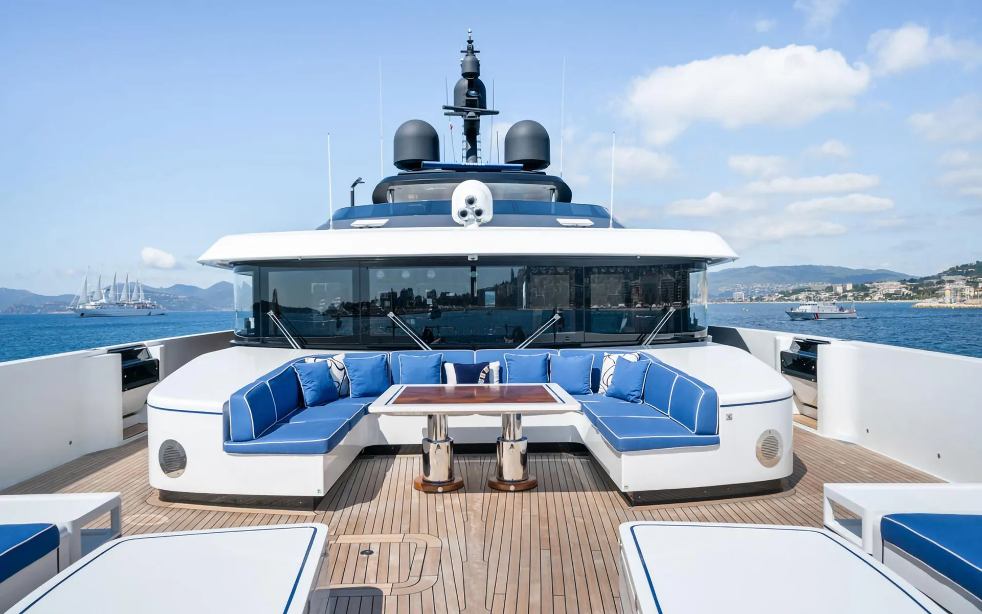 Alulim-52m-Sanlorenzo-Yacht-Charter