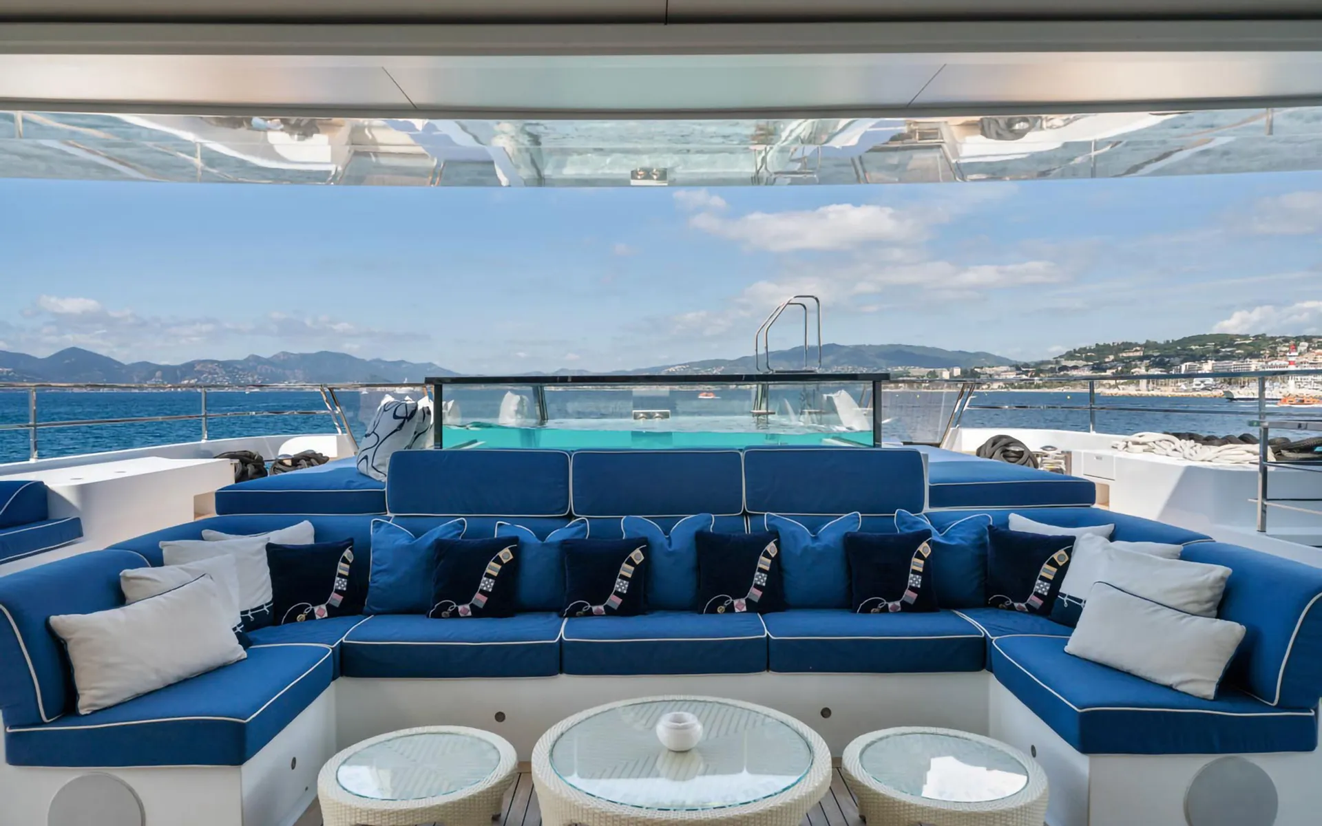 Alulim-52m-Sanlorenzo-Yacht-Charter