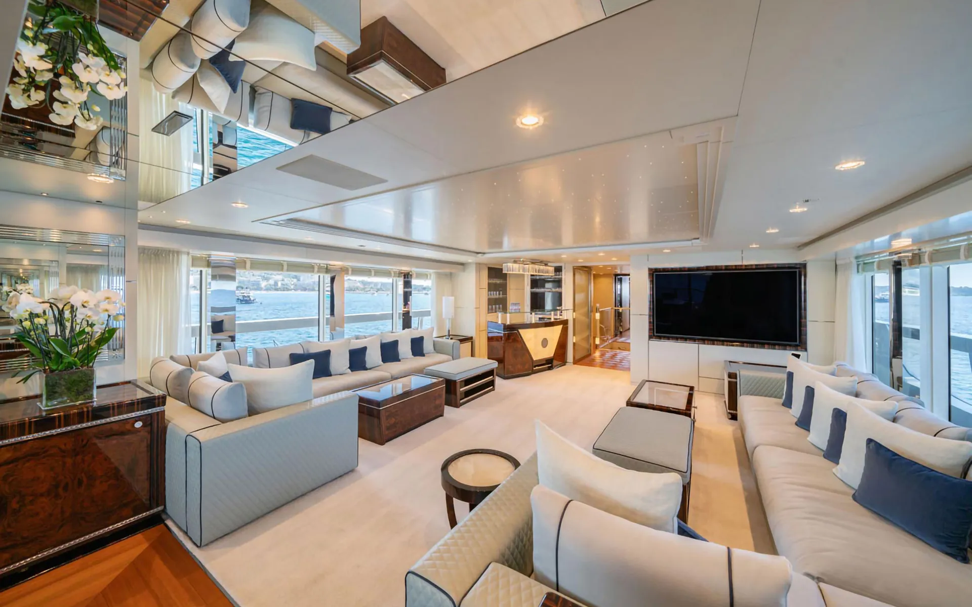 Alulim-52m-Sanlorenzo-Yacht-Charter