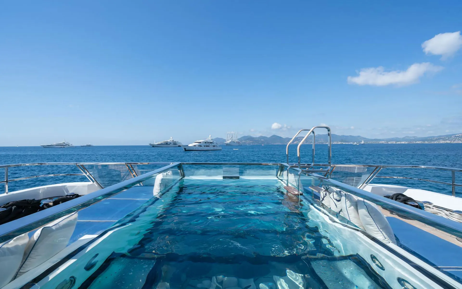 Alulim-52m-Sanlorenzo-Yacht-Charter