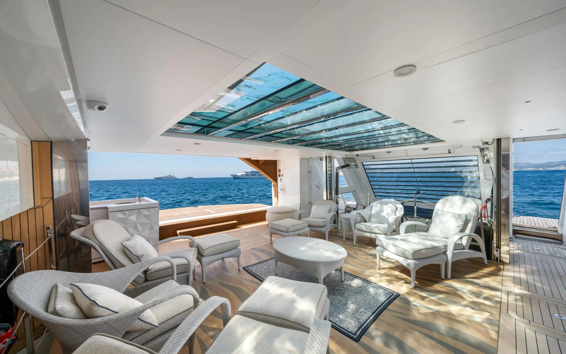 Alulim-52m-Sanlorenzo-Yacht-Charter