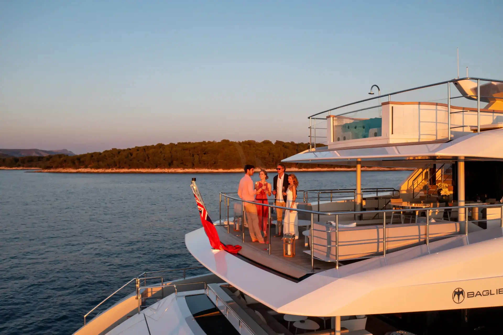 MY MAYVA Charter Yacht