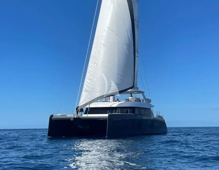 YOLO Charter Yacht