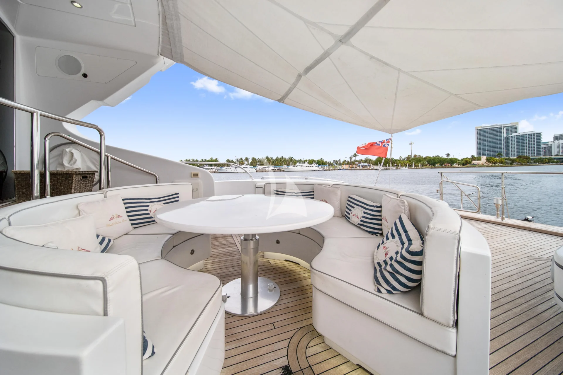 DAYA Charter Yacht