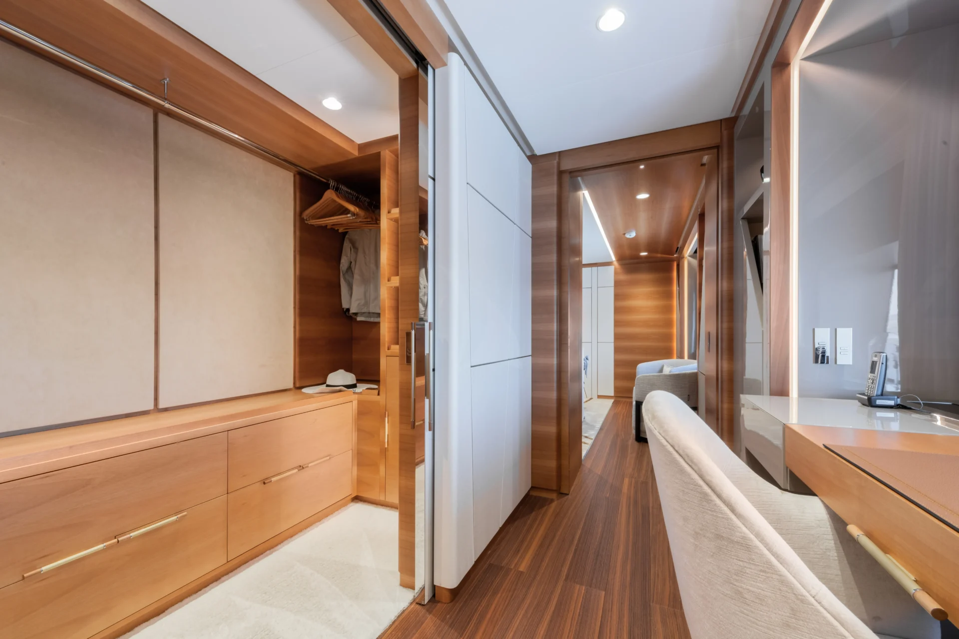 MY MAYVA Charter Yacht