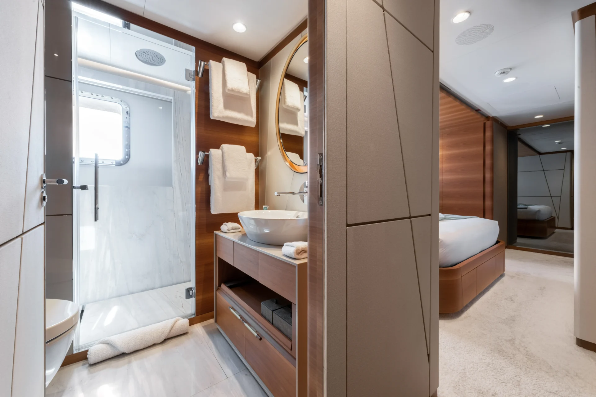 MY MAYVA Charter Yacht