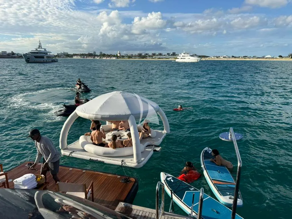 ARTHUR'S WAY Charter Yacht