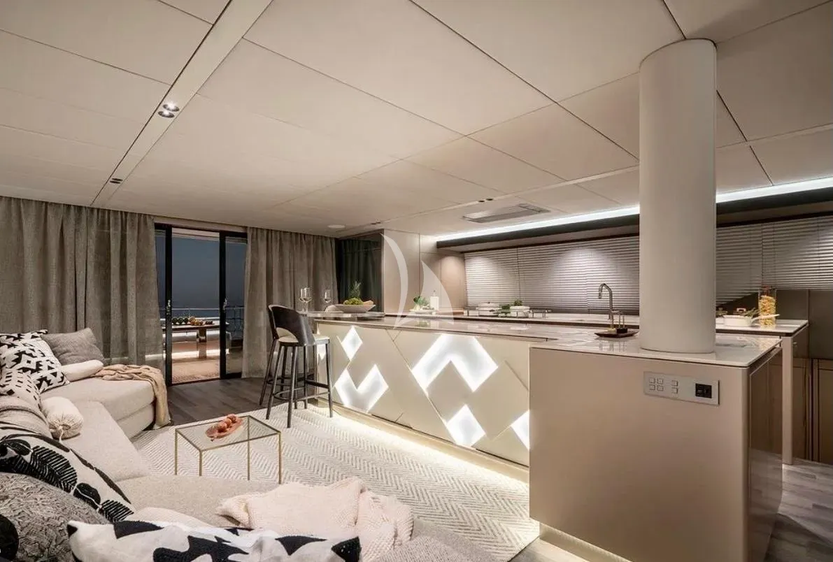 YOLO Charter Yacht