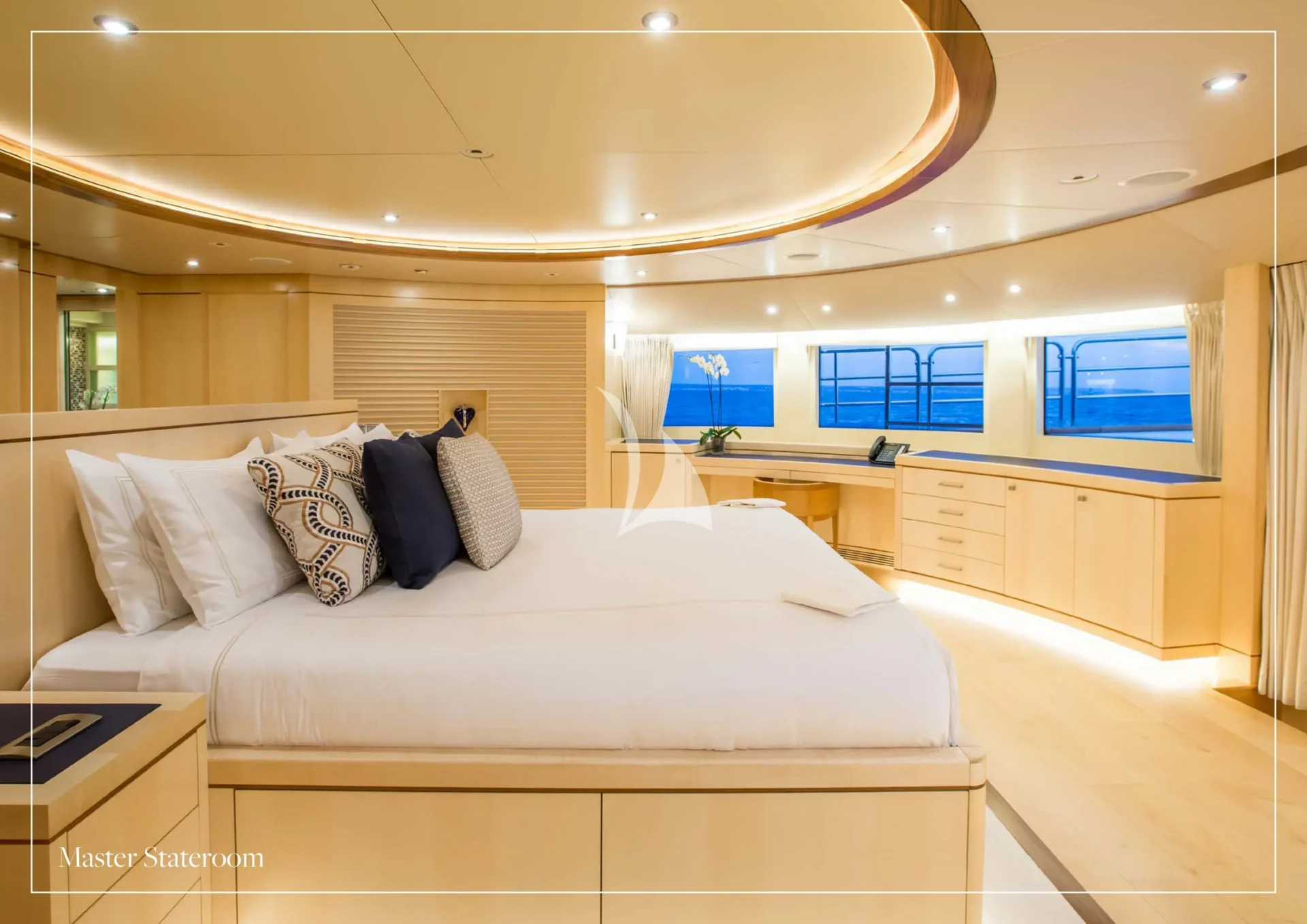ARTHUR'S WAY Charter Yacht