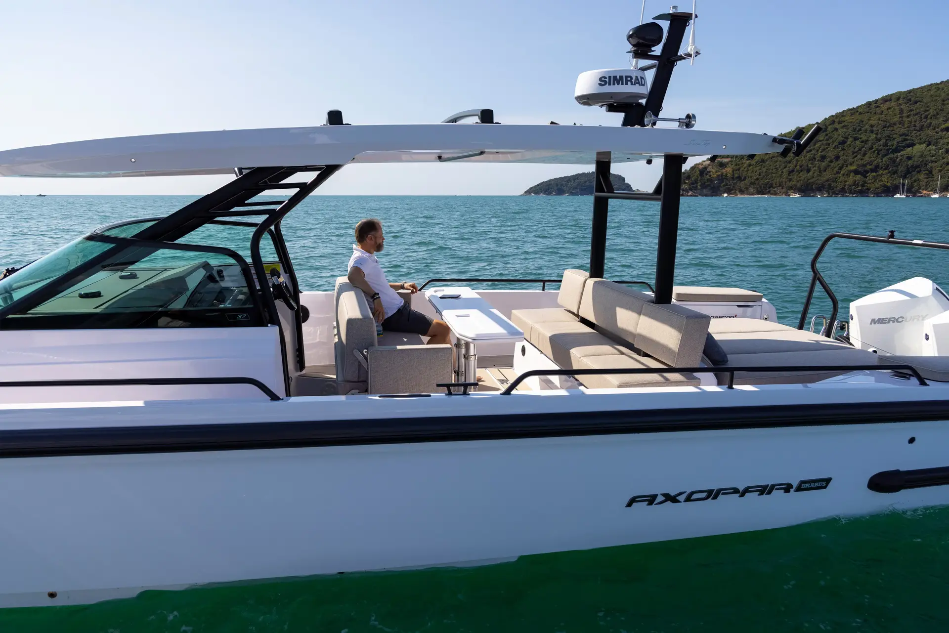 MY MAYVA Charter Yacht