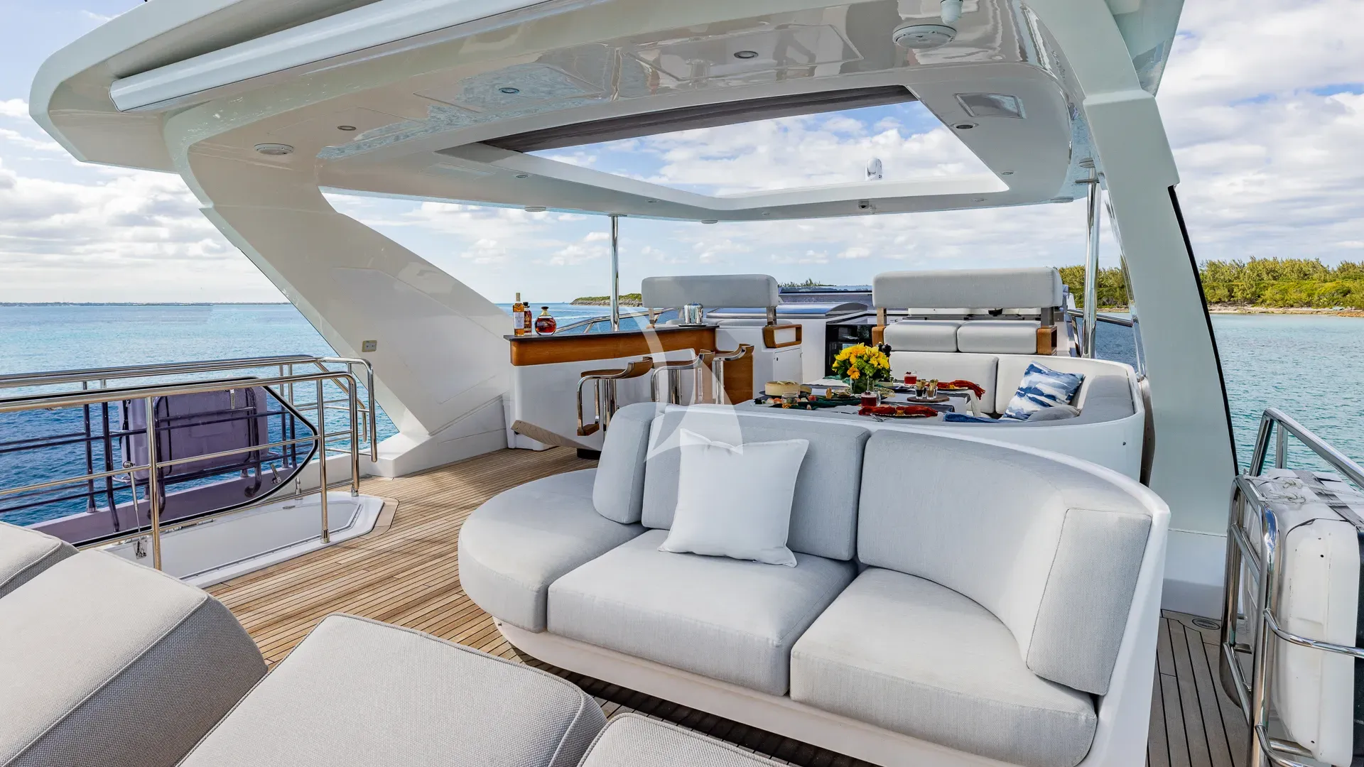 PIER PRESSURE Charter Yacht