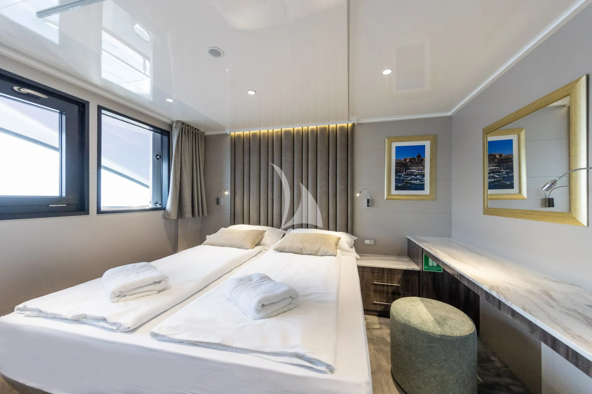 LADY ELEGANZA Charter Yacht
