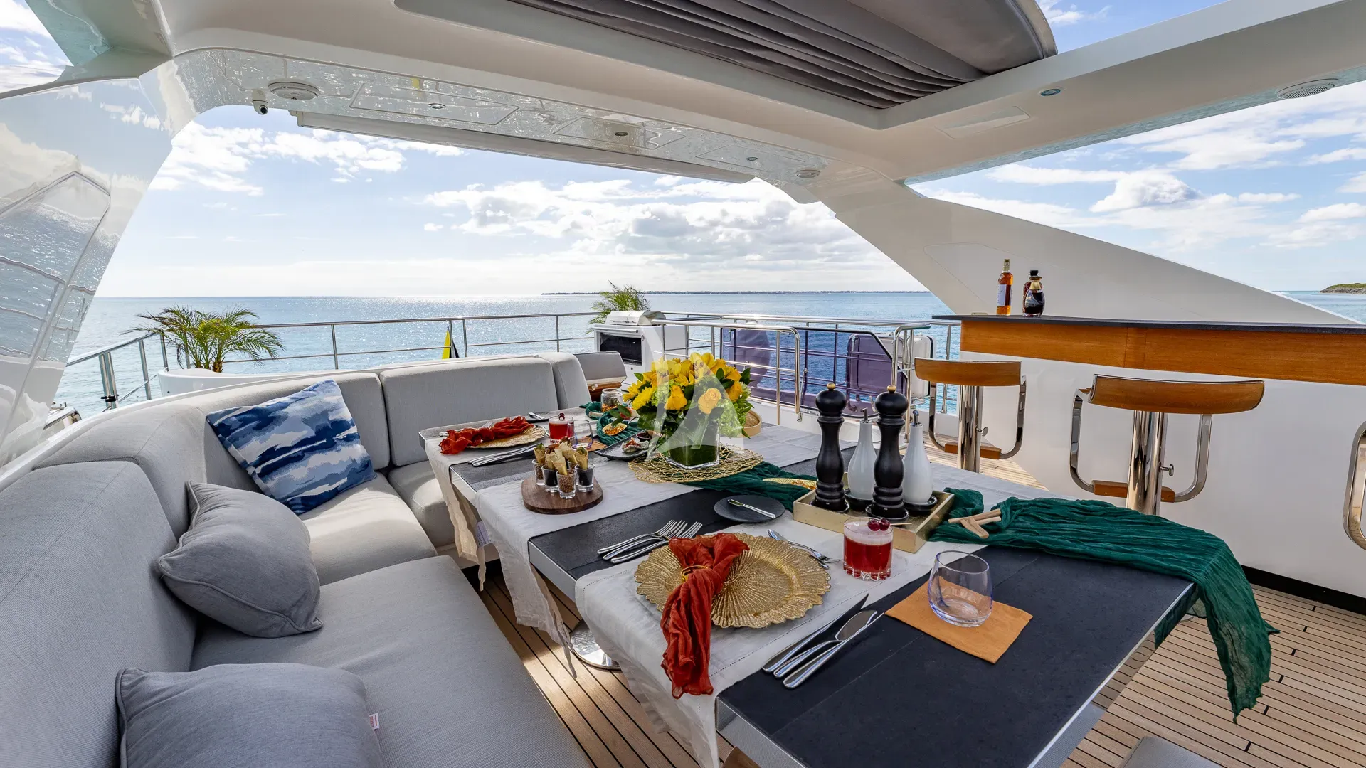 PIER PRESSURE Charter Yacht