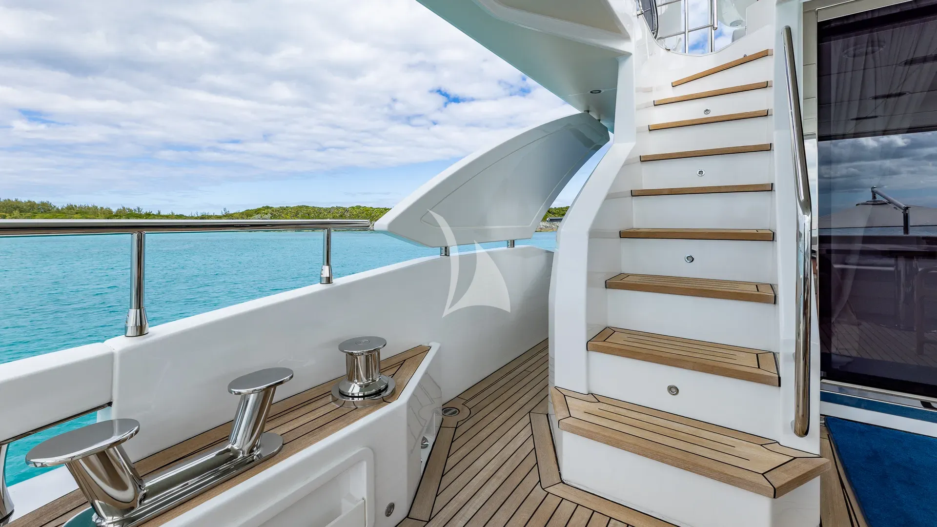 PIER PRESSURE Charter Yacht