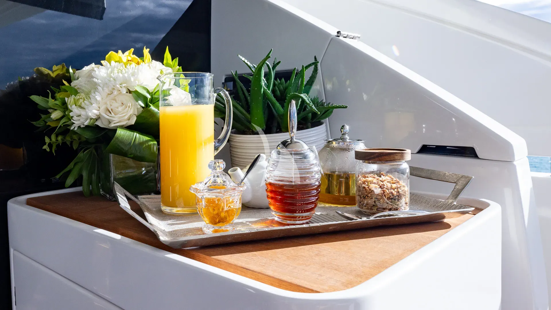 PIER PRESSURE Charter Yacht